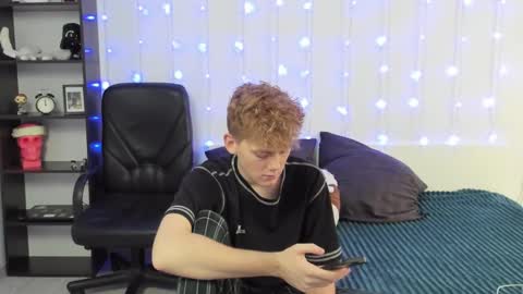 Snapshot of kirill_20_cm chatting on 5, 12, 2024 Kirill and Andrey online show from 5, 12, 2024
