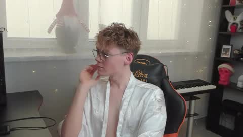 Snapshot of kirill_20_cm chatting on 22, 1, 2025 Kirill and Andrey online show from 22, 1, 2025