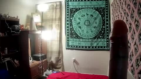 Kirra Rune online show from 7, 10, 2025