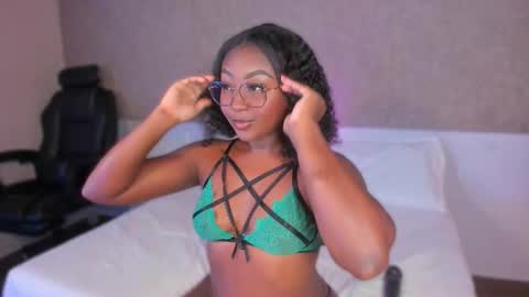 Snapshot of kishalove_ chatting on 5, 11, 2025 kishalove_ online show from 5, 11, 2025