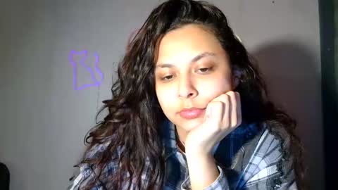 Snapshot of kiss_ameliaa chatting on 4, 3, 2025 kiss_ameliaa online show from 4, 3, 2025