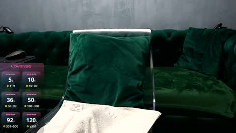 kiss_katy online show from 2, 11, 2025