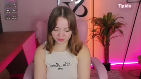 Kiss Moon online show from 28, 2, 2026