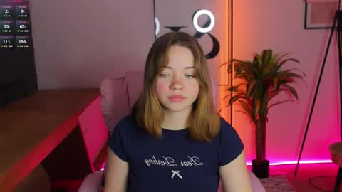 Kiss Moon online show from 5, 3, 2026