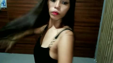 kissbebena online show from 13, 5, 2026