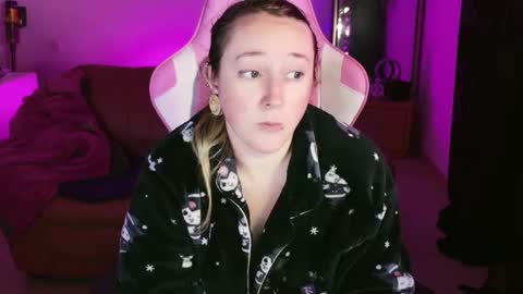 kissica online show from 10, 1, 2025