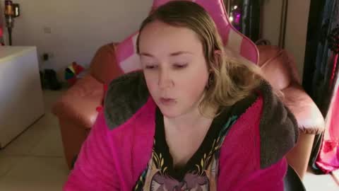 kissica online show from 31, 1, 2025