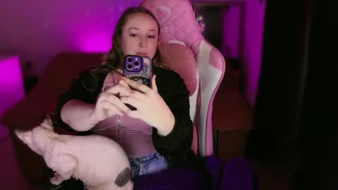 kissica online show from 11, 2, 2025