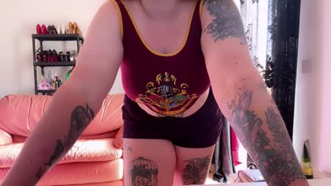 kissica online show from 10, 9, 2025