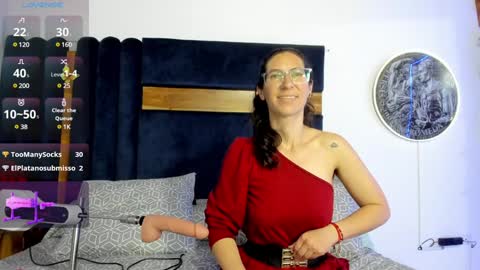 Kissing Company online show from 7, 1, 2025