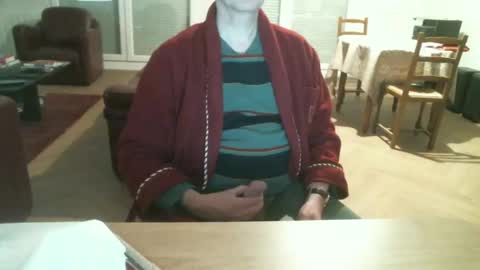 Snapshot of kisslog1 chatting on 15, 12, 2024 kisslog1 online show from 15, 12, 2024