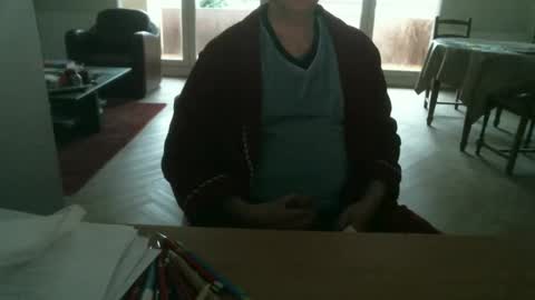 Snapshot of kisslog1 chatting on 5, 1, 2025 kisslog1 online show from 5, 1, 2025