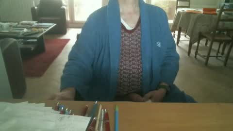 Snapshot of kisslog1 chatting on 4, 10, 2025 kisslog1 online show from 4, 10, 2025