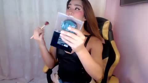 Snapshot of kissmycock_ chatting on 17, 12, 2024 kissmycock_ online show from 17, 12, 2024