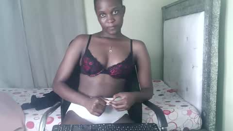 Snapshot of kisssmiles chatting on 18, 9, 2025 kisssmiles online show from 18, 9, 2025