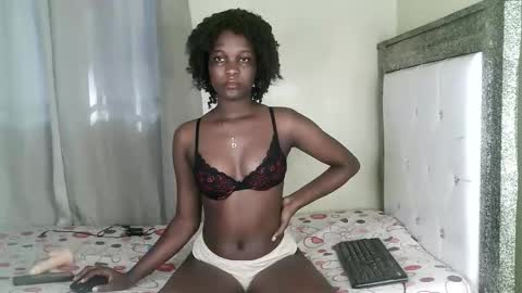 Snapshot of kisssmiles chatting on 22, 9, 2025 kisssmiles online show from 22, 9, 2025