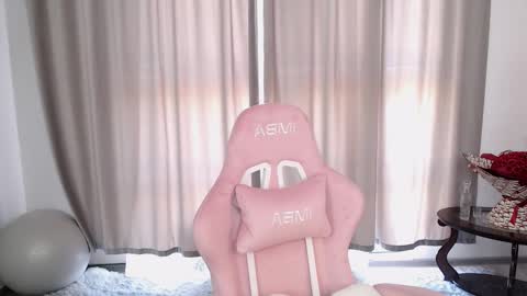 Vikki Rose online show from 23, 9, 2025