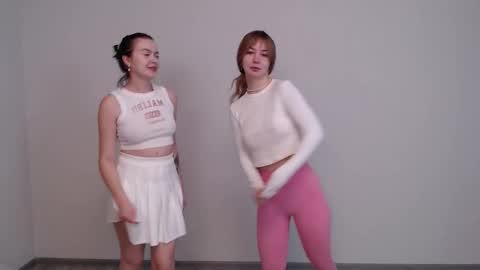 Vikki Rose online show from 28, 10, 2025