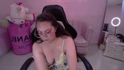 kit_fox_a online show from 11, 9, 2025