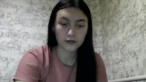 kiti_kitiss online show from 14, 1, 2025