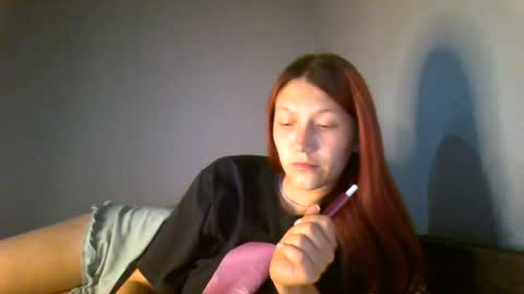 kiti_kitiss online show from 3, 8, 2026