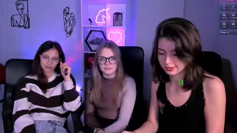 kitniss online show from 5, 12, 2025