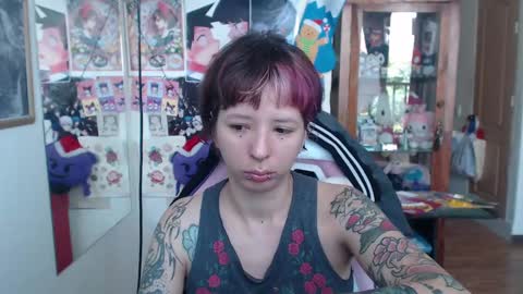Snapshot of kitsunearineko chatting on 19, 12, 2024 Ari Keimiwrights online show from 19, 12, 2024