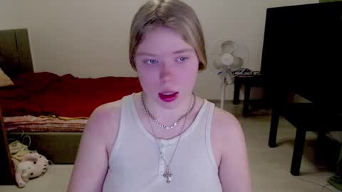 Jennyblonde and Emmabrunette online show from 28, 1, 2025