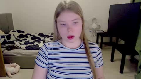 Jennyblonde and Emmabrunette online show from 21, 2, 2025