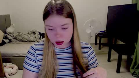 Snapshot of kitten_jenny01 chatting on 21, 12, 2025 Jennyblonde and Emmabrunette online show from 21, 12, 2025