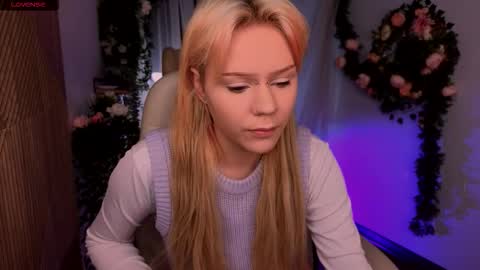 Snapshot of kitten_murray chatting on 13, 11, 2025 barbara online show from 13, 11, 2025