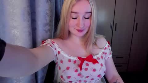 kitten_sun online show from 29, 10, 2025