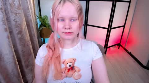 Snapshot of kittenxoann chatting on 18, 4, 2026 kittenxoann online show from 18, 4, 2026