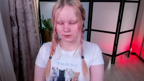 Snapshot of kittenxoann chatting on 30, 4, 2026 kittenxoann online show from 30, 4, 2026