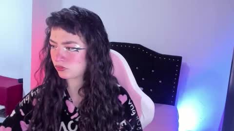 kitty__chs online show from 18, 12, 2025