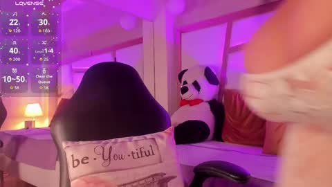 Kitty  online show from 4, 5, 2026