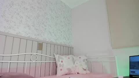 Snapshot of kitty__sophie chatting on 16, 4, 2026 sophie online show from 16, 4, 2026