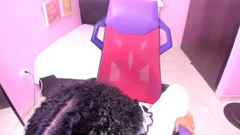 kitty_doll_squirt online show from 11, 9, 2025