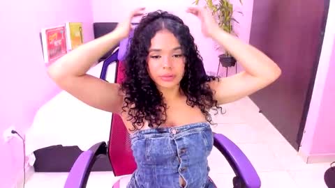 kitty_doll_squirt online show from 5, 10, 2025