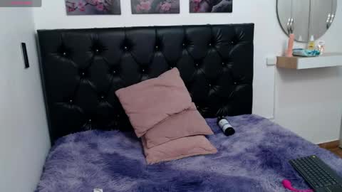 kitty_f00x online show from 19, 4, 2026