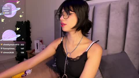 Camila online show from 5, 12, 2024