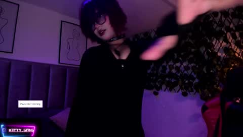 Camila online show from 12, 11, 2025