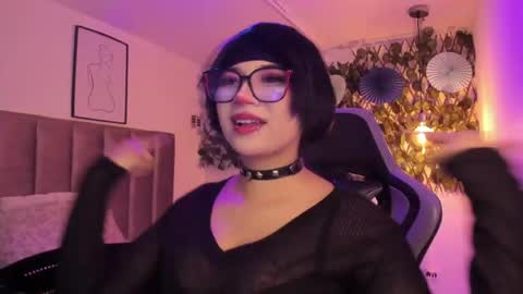 Snapshot of kitty_gang chatting on 18, 4, 2026 Camila online show from 18, 4, 2026