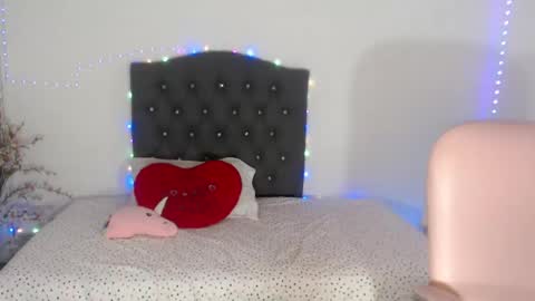 kitty  online show from 20, 9, 2025