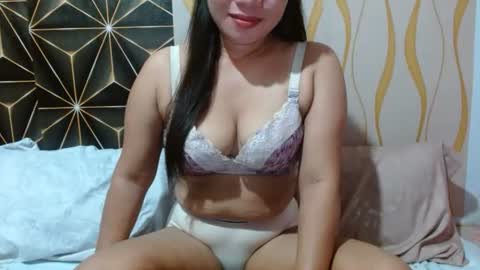 Snapshot of kitty_kheira chatting on 20, 6, 2026 Kheira online show from 20, 6, 2026