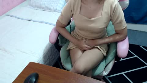 Snapshot of kitty_kity chatting on 7, 2, 2025 Kate online show from 7, 2, 2025