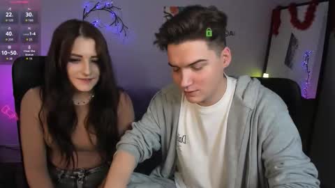 Snapshot of kitty_layy chatting on 1, 12, 2025 kitty online show from 1, 12, 2025