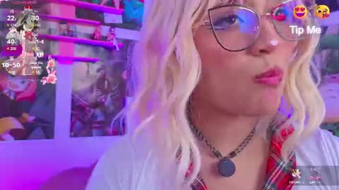 Nicol Gomez online show from 12, 6, 2026