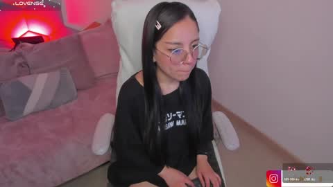 Snapshot of kitty_patitas_suavess chatting on 28, 4, 2026 Kitty online show from 28, 4, 2026