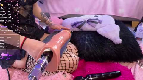 Snapshot of kitty_roses chatting on 20, 2, 2025 Kitty online show from 20, 2, 2025